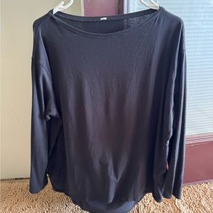 Lululemon Back in Action Long Sleeve t-shirt size 6